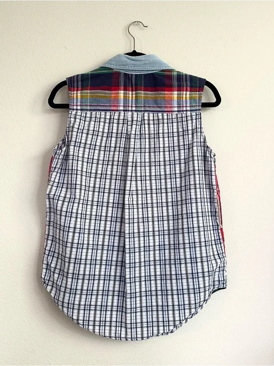 90’sCasey & Max Women's Patchwork Plaid Sleeveless Button Tank with Denim Collar - Picture 2 of 7
